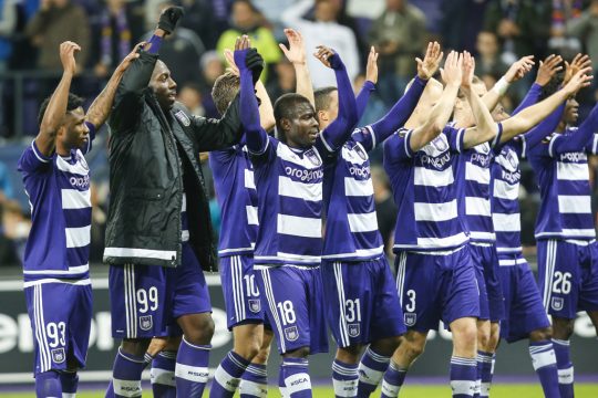 Zufriedene Anderlechter nach dem Sieg gegen Tottenham