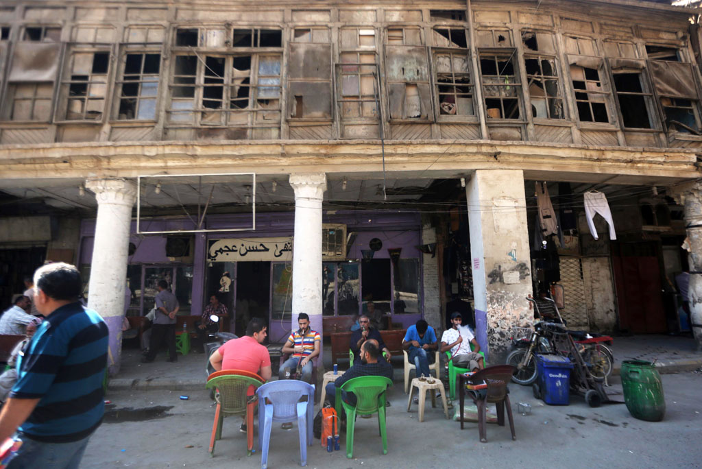Zerstörtes Café in Bagdad