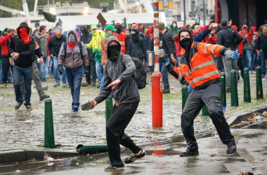 Ausschreitungen bei Ausschreitungen bei Demo gegen Regierung in Brüssel