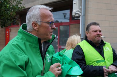 Eupen: Gewerkschaftsmitglieder machen sich auf den Weg zur Demonstration in Brüssel (7.10.)