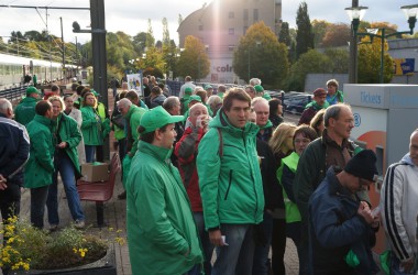Eupen: Gewerkschaftsmitglieder machen sich auf den Weg zur Demonstration in Brüssel (7.10.)