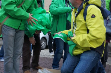 Eupen: Gewerkschaftsmitglieder machen sich auf den Weg zur Demonstration in Brüssel (7.10.)