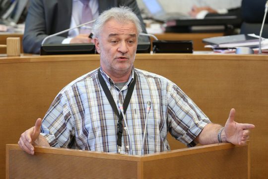 Edmund Stoffels am 20. Mai 2015 im Wallonischen Parlament in Namur