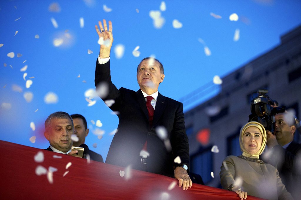 Erdogan am Sonntagabend auf dem Platz Stephanie in Brüssel