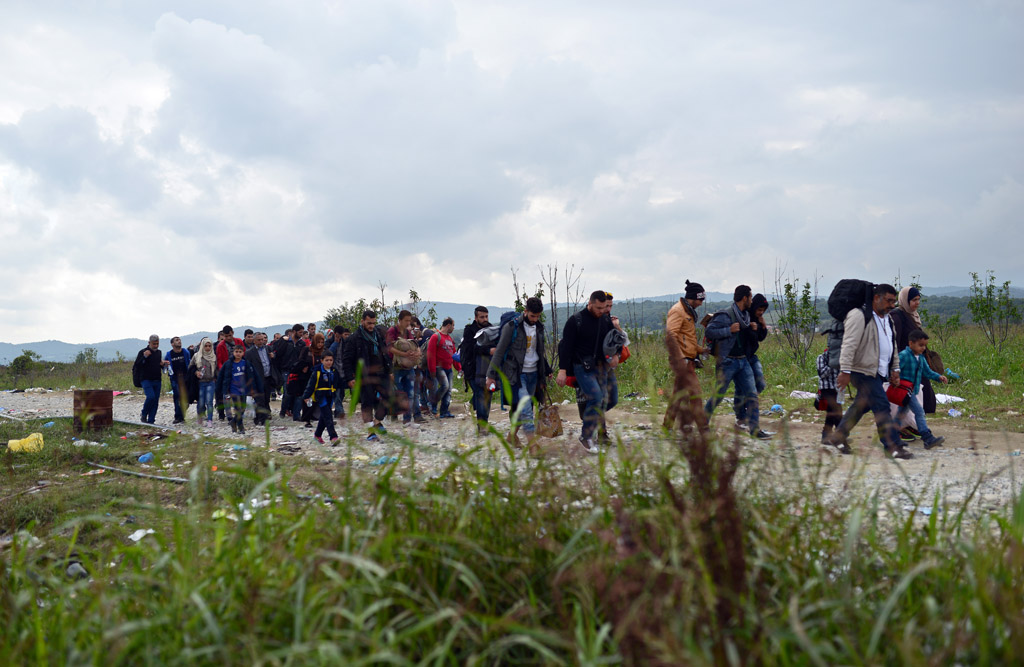 Flüchtlinge an der griechisch-mazedonischen Grenze (19.10.)