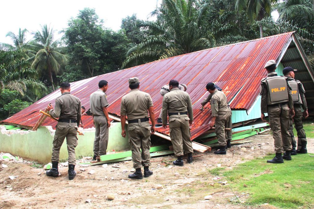 Behörden haben in der indonesischen Provinz Aceh drei kleine christliche Kirchen abgerissen