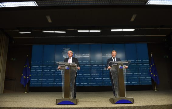Jean-Claude Juncker und Donald Tusk bei einer Pressekonferenz nach dem EU-Gipfel in Brüssel