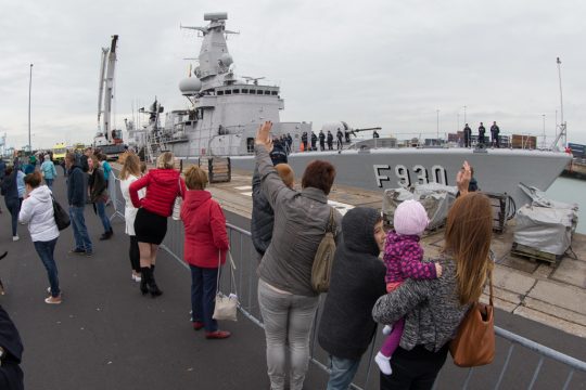 Militärfregatte "Leopold der Erste" sticht in See