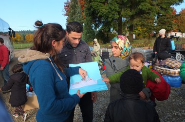 Letzte Flüchtlinge verlassen Campingplatz Oos Heem in Deidenbe
