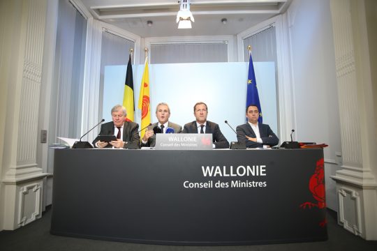 Die wallonische Regionalregierung: Jean-Claude Marcourt, Christophe Lacroix, Paul Magnette und Maxime Prévot