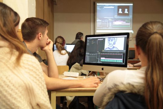 Schüler der Pater Damian Schule entwickelten Museums-App mit