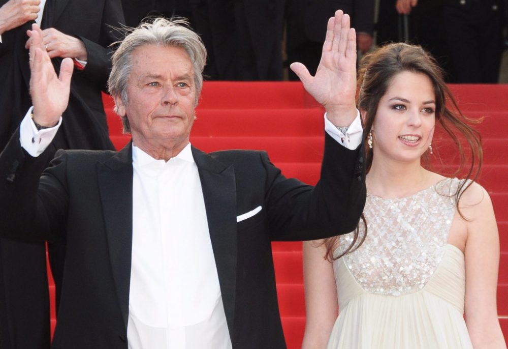 Alain Delon mit seiner Tochter Anouchka bei den Filmfestspielen in Cannes im Juni 2011