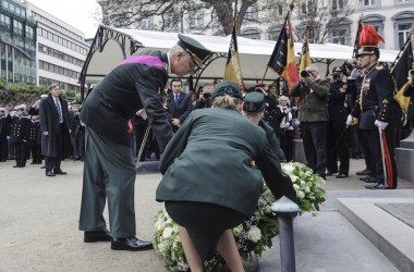 König Philipp hat in Brüssel am Grabmal des Unbekannten Soldaten den Opfern beider Weltkriege gedacht