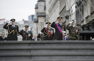 König Philippe hat in Brüssel am Grabmal des Unbekannten Soldaten den Opfern beider Weltkriege gedacht