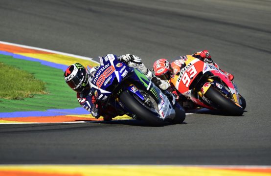 Jorge Lorenzo (l.) holt WM-Titel im MotoGP