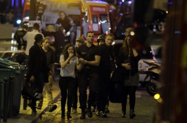 Evakuierung im 10. Arrondissement in Paris nach Terroranschlägen