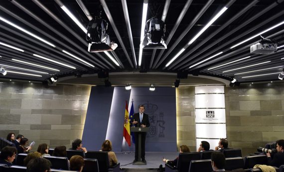 Spaniens Ministerpräsident Mariano Rajoy am Mittwoch auf einer Pressekonferenz in Madrid nach der Sondersitzung der Regierung