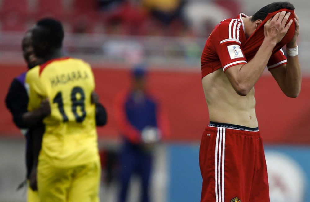 Ein enttäuschter belgischer Spieler (r.) nach dem Aus bei der U17-WM in Chile