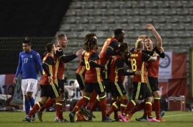 Belgien vs. Italien - Jan Vertonghen lässt sich nach dem Ausgleich zum 1:1 feiern