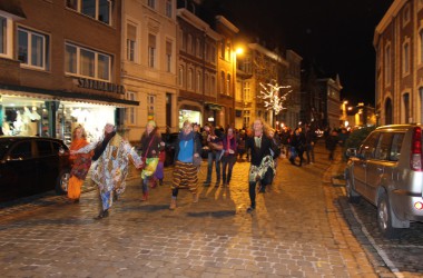 African Night: Parade durch Eupen