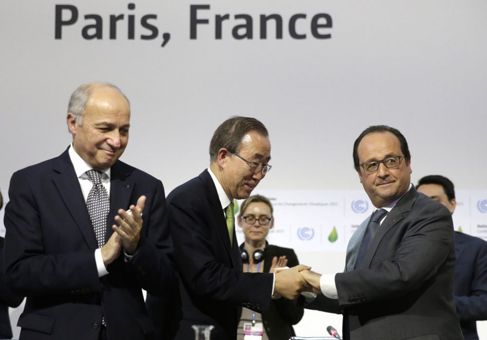 Gipfelpräsident Laurent Fabius, UN-Generalsekretär Ban Ki Moon und Frankreichs Präsident François Hollande