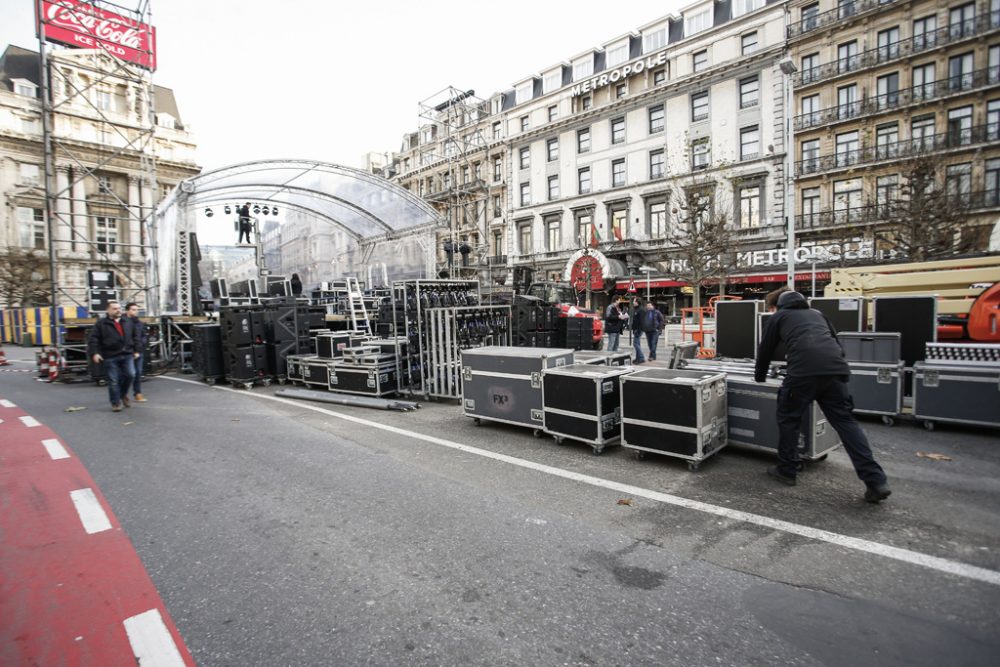 Bis Mittwoch ist auf der Place de la Brouckère aufgebaut worden - die Party fällt aber aus