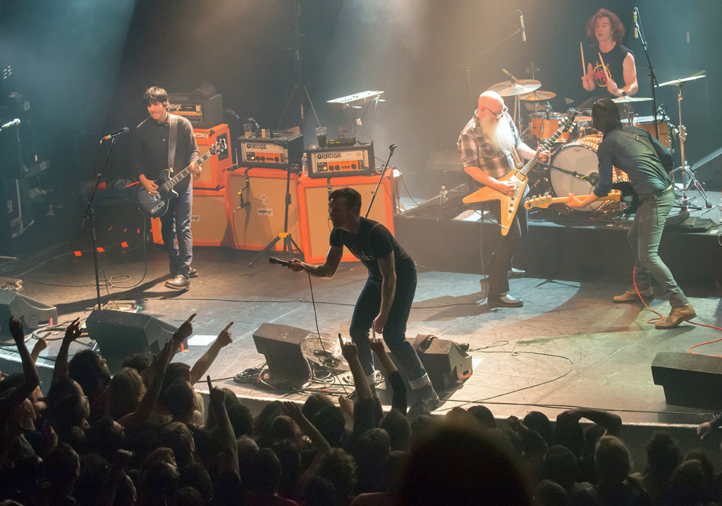 Auftritt der Eagles of Death Metal im Bataclan am 14.11., nur wenige Momente vor dem Terroranschlag