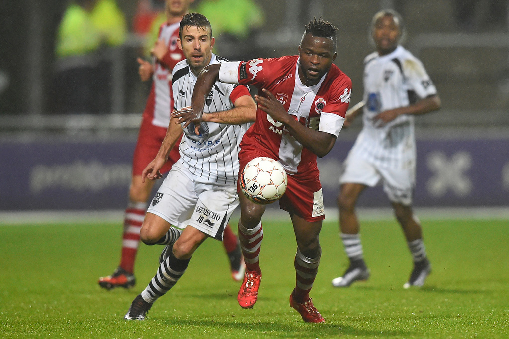 Spieler von KAS Eupen und RAFC Antwerp (Foto: David Hagemann)