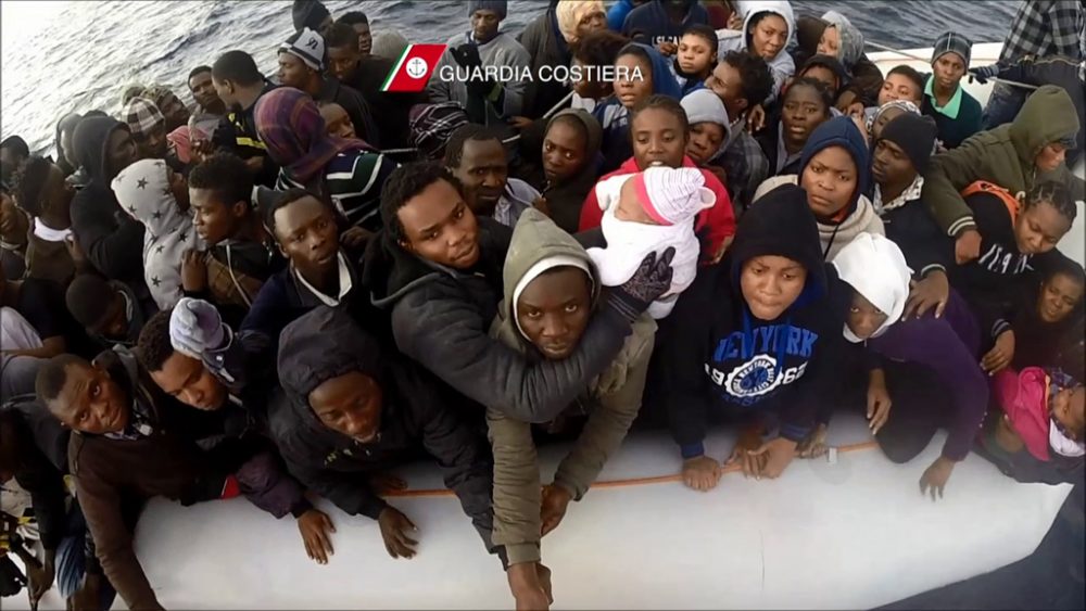 Flüchtlinge vor Sizilien gerettet (24. Dezember)