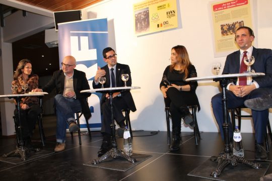 Podiumsdiskussion: Wie viele Flüchtlinge verträgt die DG?