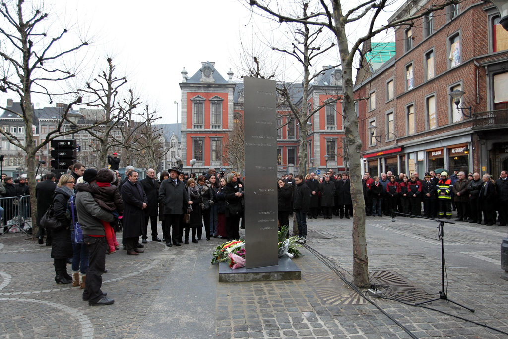 Einweihung des Denkmals für die Opfer der Gasexplosion von Lüttich (27.01.2011)