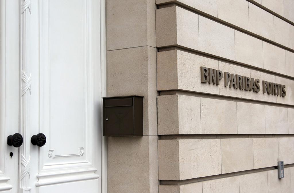 Filiale von BNP Paribas Fortis in der Brüsseler Rue Royale (Bild von 2010)