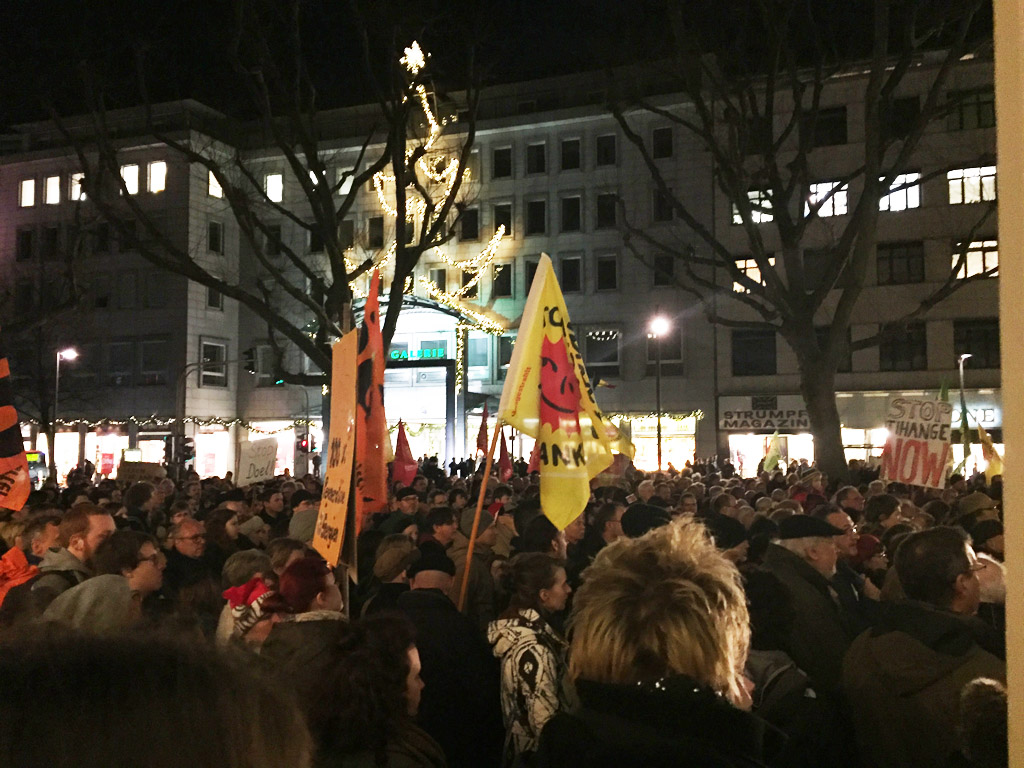 Aachen: 1.500 Menschen protestieren gegen Neustart von Tihange 1 und 2