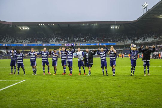Anderlecht schlägt Charleroi 2:1