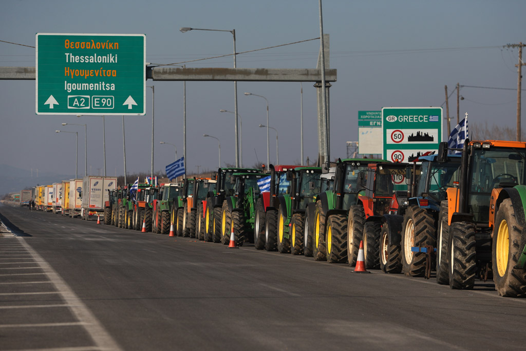 10.000 Traktoren blockieren Griechenlands Straßen