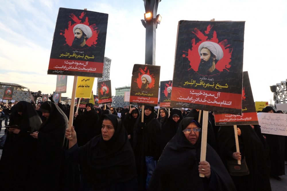 Iranische Frauen demonstrieren in Teheran gegen die Hinrichtung von Nimr al-Nimr (4.1.)