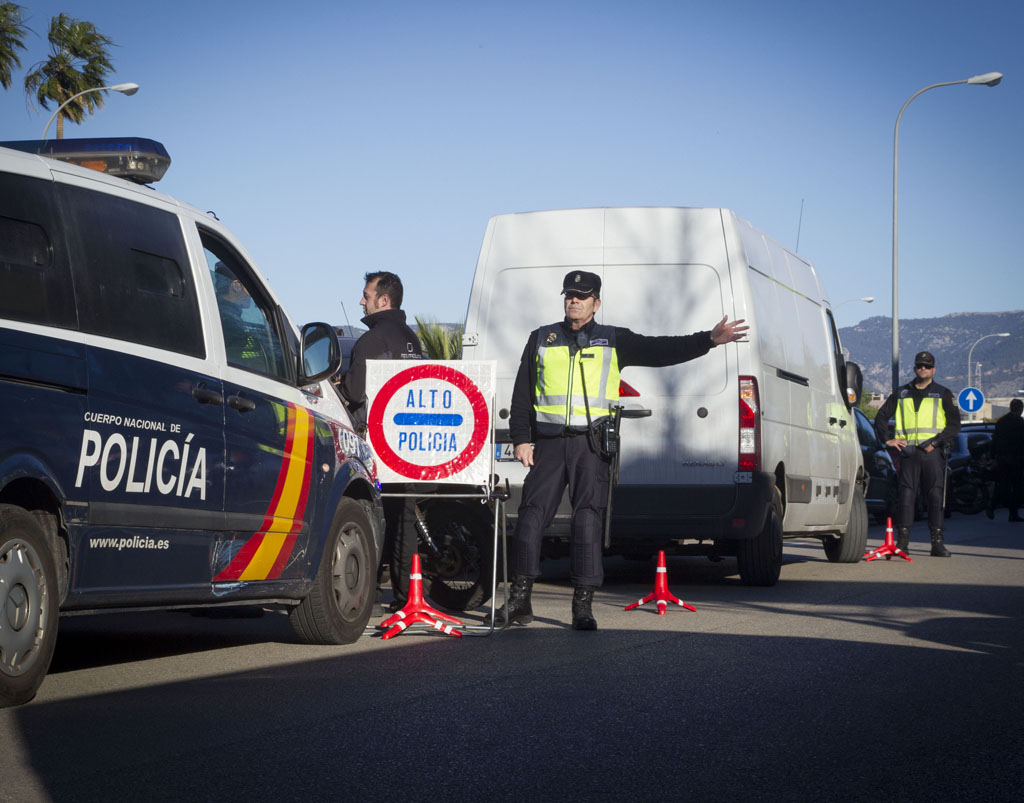 Polizeikontrolle in der Nähe des Gerichtsgebäudes von Palma de Mallorca (8.1.)