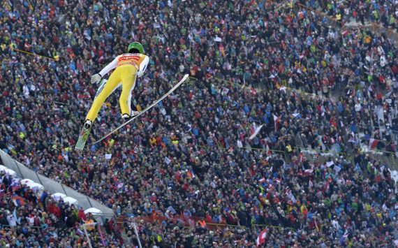Vierschanzentournee: Peter Prevc springt zum zweiten Sieg