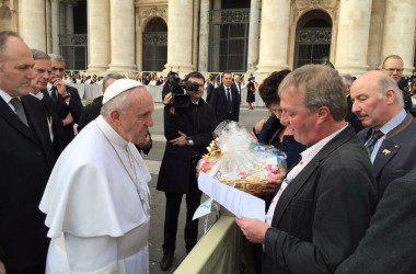 Erwin Schöpges beim Zusammentreffen mit dem Papst