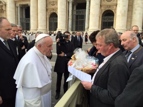 Erwin Schöpges beim Zusammentreffen mit dem Papst