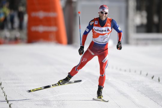 Martin Johnsrud Sundby alleine auf weiter Flur
