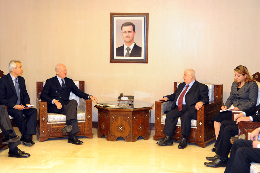 Syriens Außenminister Walid al-Muallim empfängt den UN-Sondergesandten Staffan de Mistura in Damaskus (9.1.)