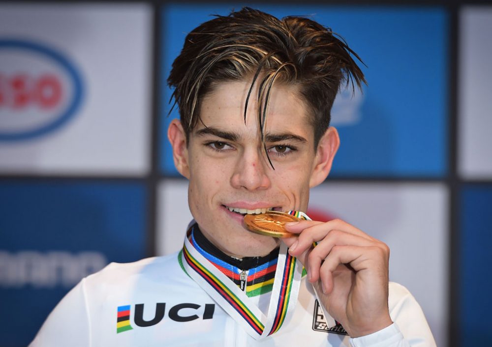 Radcross-WM: Wout van Aert kämpft sich zum Titelgewinn