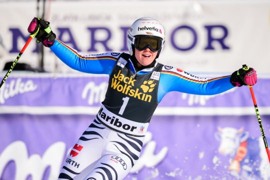 Viktoria Rebensburg gewinnt Riesenslalom in Maribor