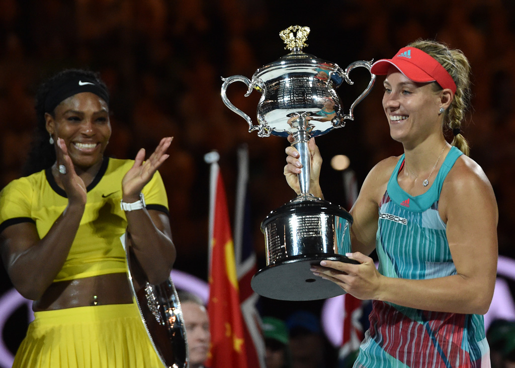 Australian Open: Serena Williams freut sich für die Gewinnerin Angelique Kerber