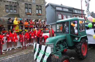 Rosenmontagszug in Büllingen