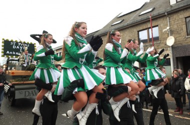 Rosenmontagszug in Büllingen