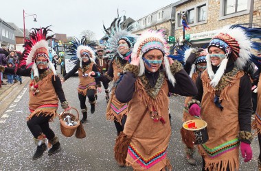 Rosenmontagszug in Büllingen