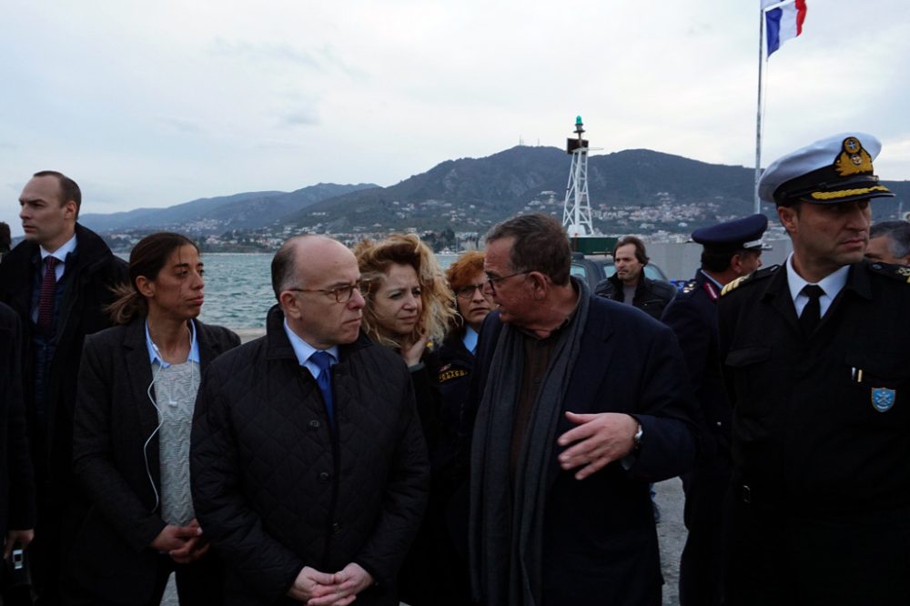 Frankreichs Innenminister Bernard Cazeneuve besucht den Flüchtlings-Hotspot auf Lesbos (4.2.)