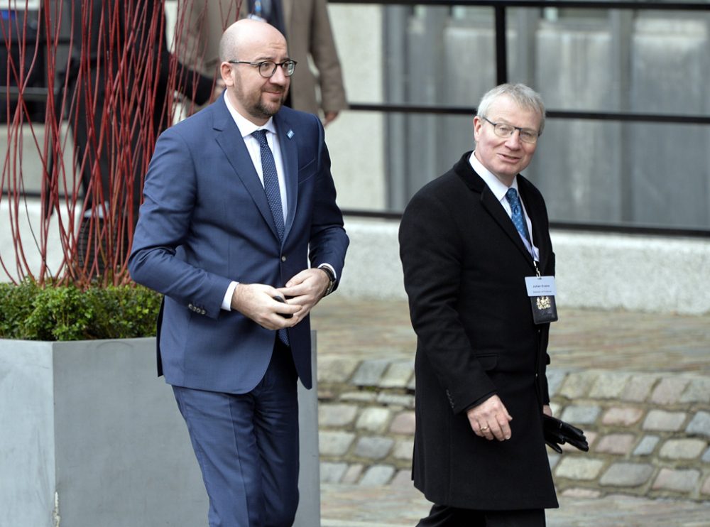 Premierminister Charles Michel (l.) bei seiner Ankunft in London (4.2.)